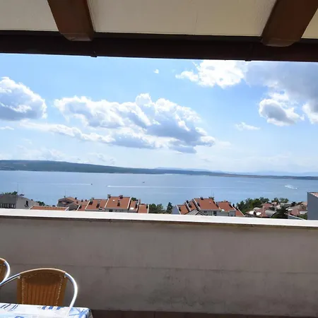 Apartment Maja *